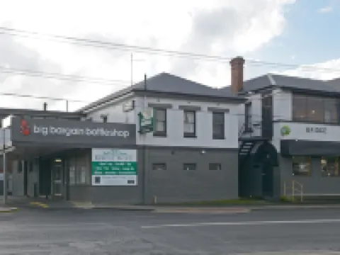 Bridge Hotel Hotels in Smithton