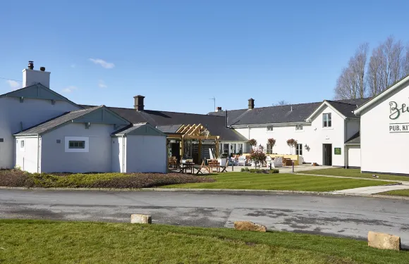 薩默斯伯裏藍鳥旅館