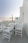 Sweet Home Naxos