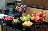 Royal Plaza by Stellar Hotels, Yerevan - breakfast