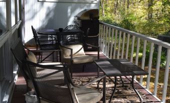 Inn the Woods Bed and Breakfast