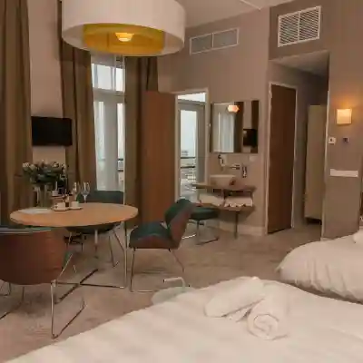 Amadi Panorama Hotel Rooms