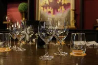 Old Stone Inn Boutique Hotel - ที่มีบาร์