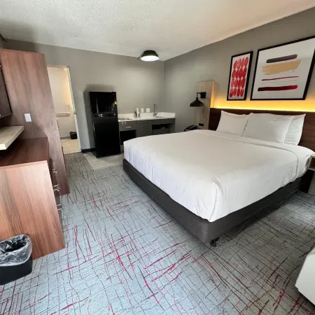 Hawthorn Extended Stay by Wyndham Columbia / Ft. Jackson