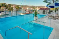 Hotel Milna Osam - Adults Only - piscina