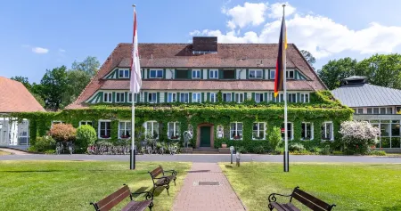 Hotel Döllnsee-Schorfheide Отели рядом с достопримечательностью «Berliner Tor»