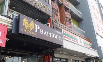 Phaphoom Boutique