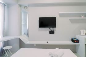 Studio Apartment Connected to Mall at Supermall Mansion