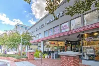 Ramada by Wyndham Gainesville Các khách sạn ở Gainesville