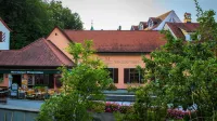 Mittelalterhotel-Gästehaus Rauchfang Các khách sạn ở Hagnau am Bodensee