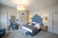 The George Hotel and Beach Club Hotels in der Nähe von The Needles Park