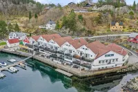 Tysnes Sjø og Fritid Hotels in Uggdal