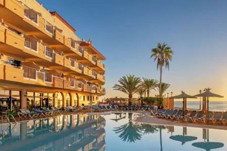 Elba Castillo San Jorge & Antigua Suite Hotel