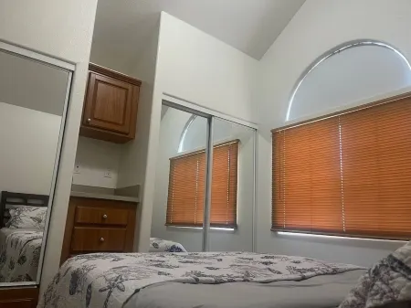 Cozy Cabin near Everything!