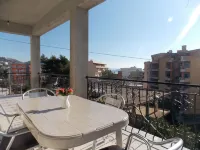 Ylli Apartments Saranda - parking