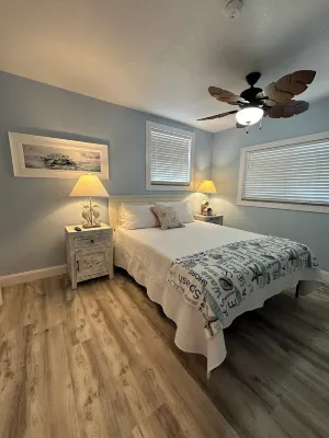 Coco Sands Beachside Cottages Отели в г. Коко-Бич
