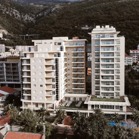 AMI Hotel Budva – Petrovac
