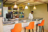 Nelson Mandela Gardens asaba - bar