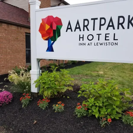AArtpark Hotel Inn at Lewsiton
