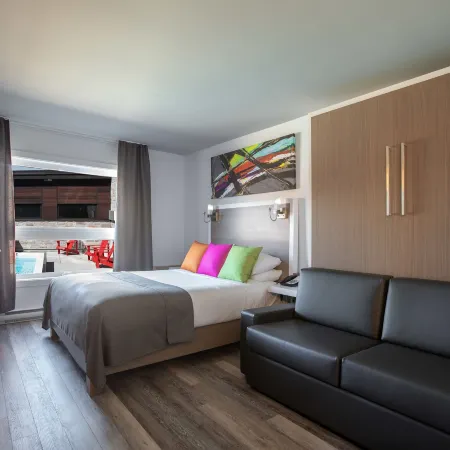 Hotel V
