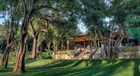 The Deer Park Hotel