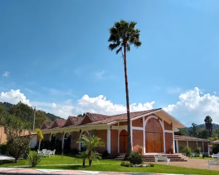 ホテル ヴィラ モナルカ シタクアロのホテル