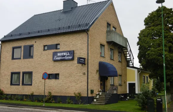 埃曼努松斯酒店