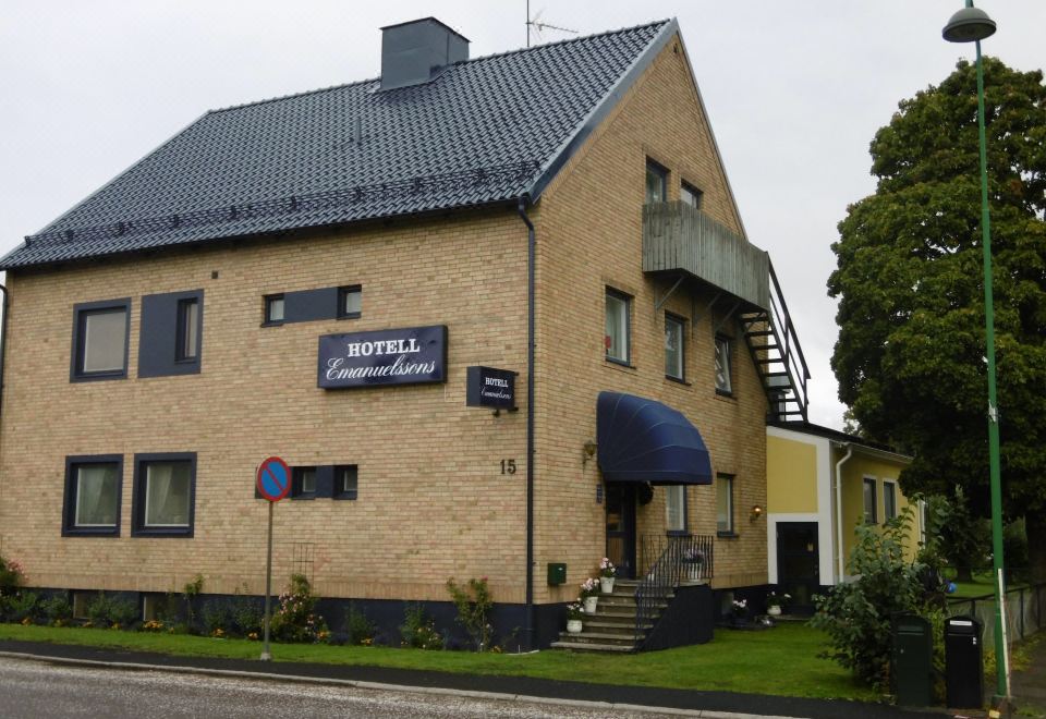 hotel overview picture