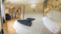 Hostal Rio Ara Bellosta by Vivere Stays Hotel di Sobrarbe