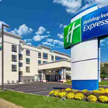 Holiday Inn Express FISHKILL-MID HUDSON VALLEY by IHG Hotel Exterior