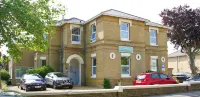 Parterre Holiday Apartments Hotels in der Nähe von Sandown Beach