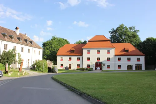 Ultra Alpes Luitpold Hotels in Rottenbuch