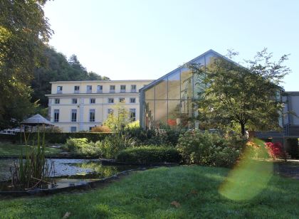 Hôtel Castel de Pont-à-Lesse