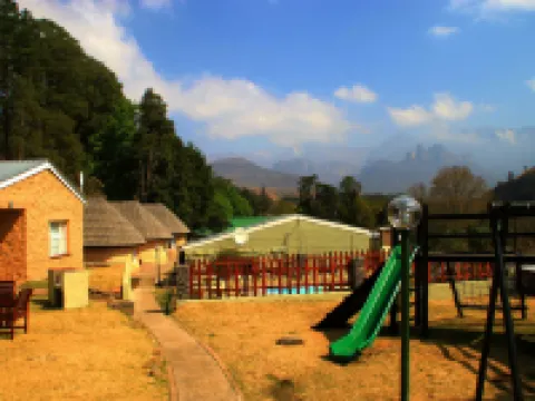 Gooderson Leisure Mountain View Cottages Self Catering Resort アンダーバーグのホテル