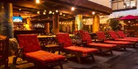 Castle Bamboo Waikīkī Hotel - Quầy Bar