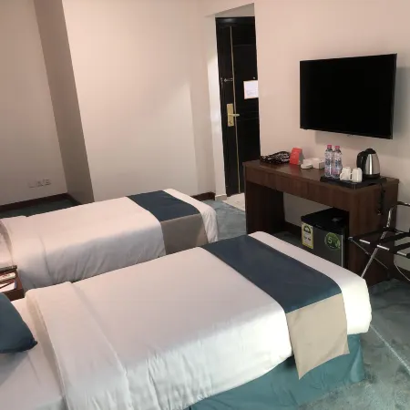 Zaha Al Madina Hotel