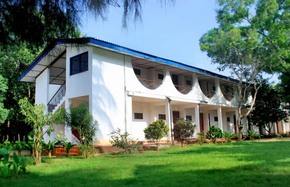 尼拉瓦利水晶藍酒店