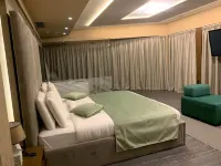 Albanopolis Hotel