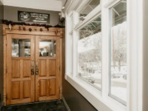 The Flying Steamshovel Inn Hoteles en Rossland