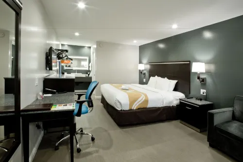 Bay Area Inn & Suites