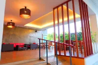 The Pride Hotels in Самфран