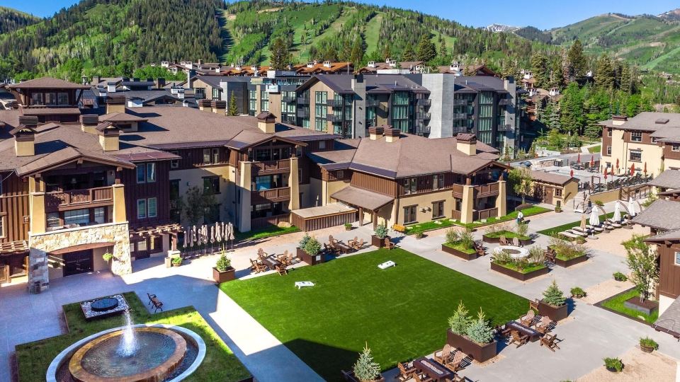 The Chateaux Deer Valley