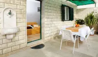 Ratac Apartments Bol - Layanan Antar-Jemput