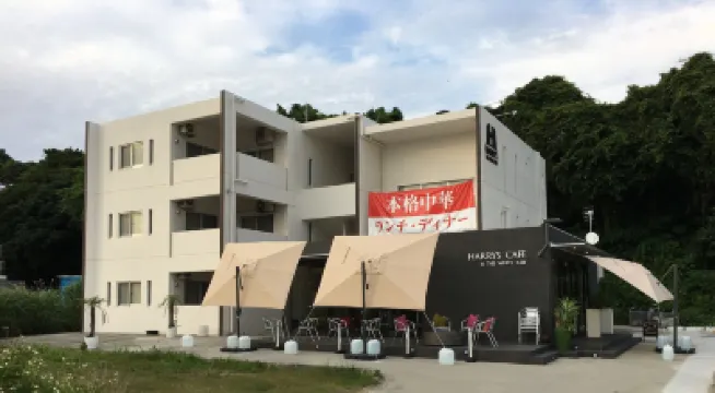 White Reef Hotels near Bios Hill