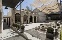 Cirqa - Relais & Châteaux Hotels in 