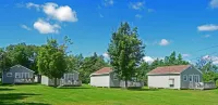 Jake & Jo's Cottages Hotels in Queens County