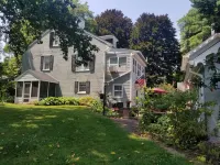 The Carriage Inn B&B Hotels in Charles Town