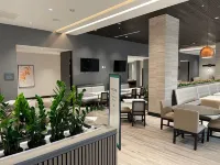 Embassy Suites by Hilton Alpharetta Halcyon - breakfast