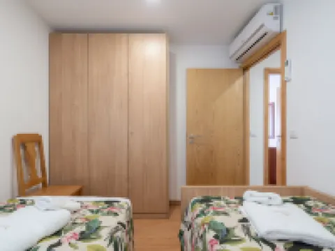 Casa Petisqueira 88-Paredes-Oporto Hotels in Paredes