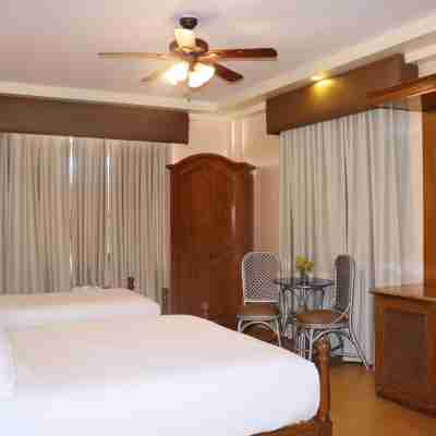 Hotel Veronica Rooms